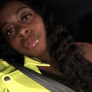 Meet your Posher, Aisha